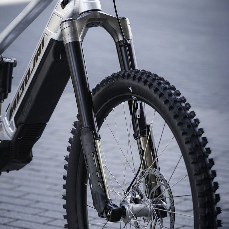 Amortyzator Upside Down Intend Flash 38 | Enduro, FR, DH 160-190mm skoku